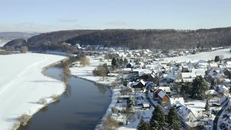 antena de drones de paisajes invernales pintorescos y relajantes en alemania