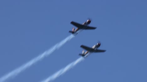 vuelo de precisión con maniobras aéreas coordinadas