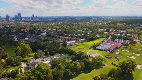 Drone-shot-of-city-in-horizon.-Sydney,-Australia-1