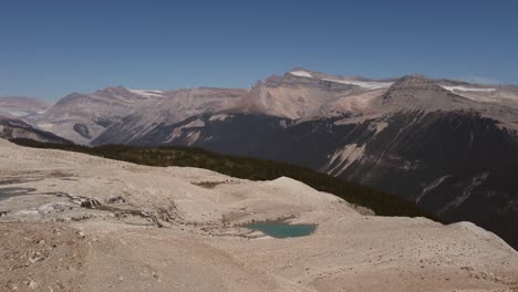 Pond-in-Mountain-Glacier-fed-mountain-range