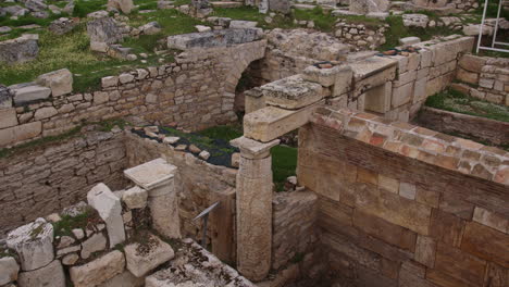 las ruinas de los edificios en hierápolis