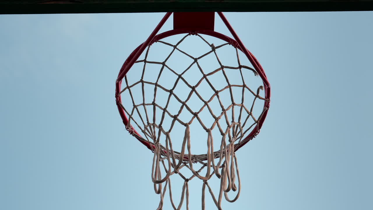 공 을 가진 농구 허프