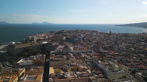 hermosa vista aérea por encima de la galería umberto i, en la plaza del plebiscito