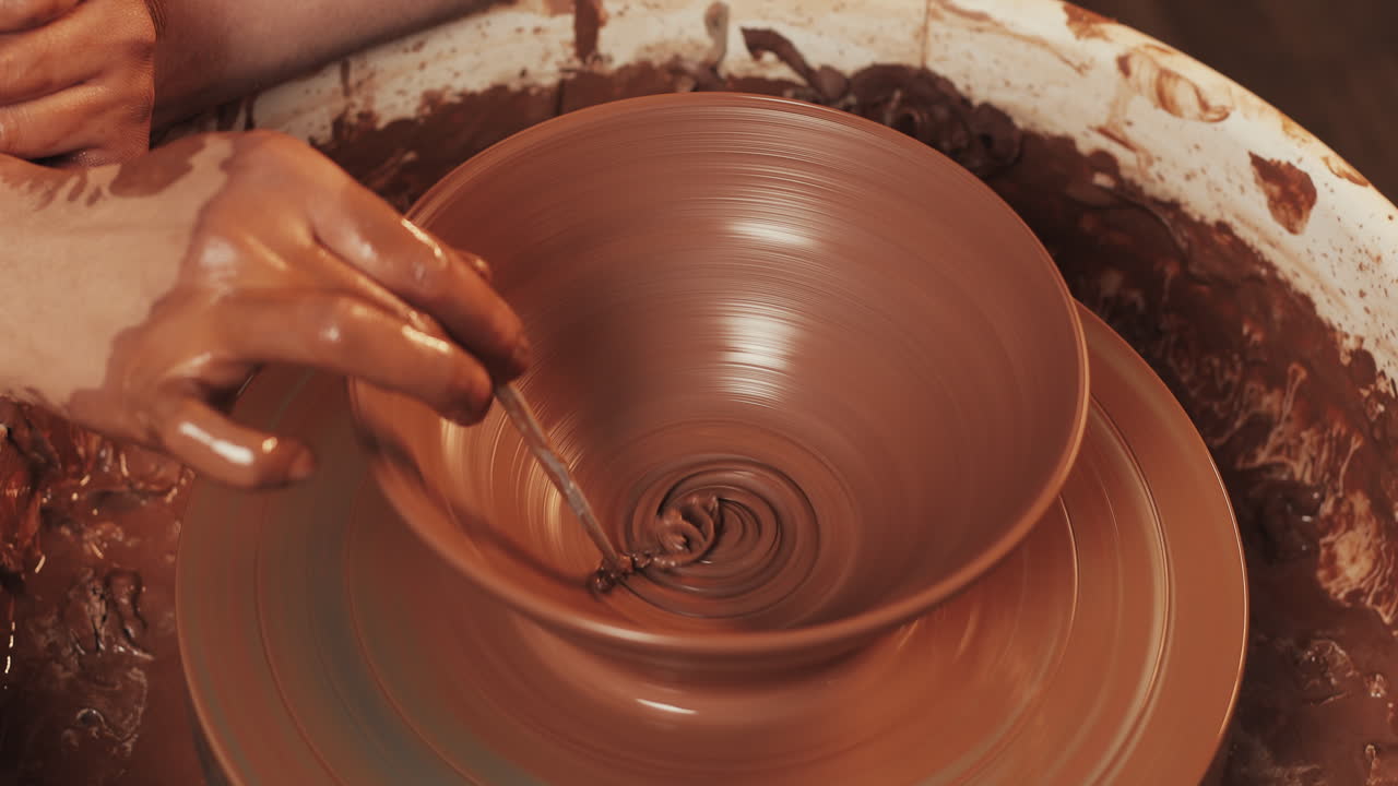 Arte con il tornio da vasaio