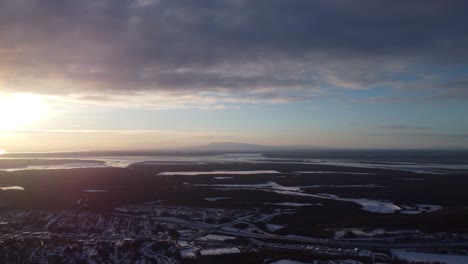 puesta de sol aérea en skyline drive, eagle river, alaska