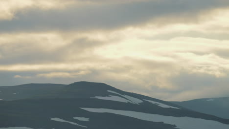 Clouds-forming-above-Mountain-tops-of-Ryfjället-in-Sami-land-of-Sweden-in-summer,-Time-lapse