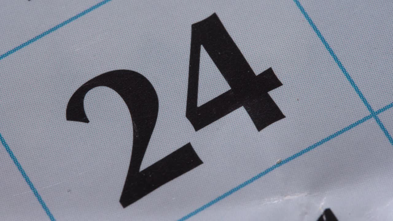 marcar la fecha en el calendario con un marcador rojo