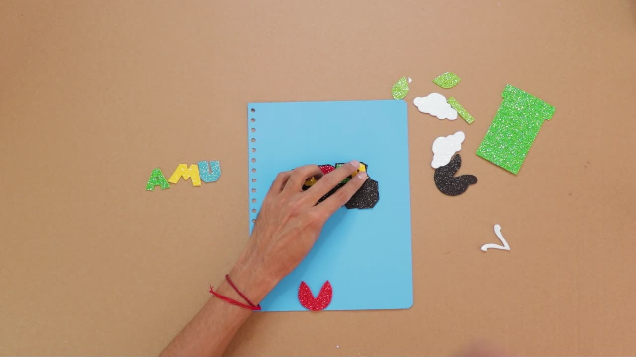 손으로 만든 노트북 표지, 종이 예술 및 공예에 다채로운 글자를 붙이는 것