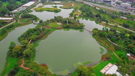 Seen-Im-Chicago-Botanic-Garden,-Wunderschöne-Luftaufnahmen-Im-Sommer