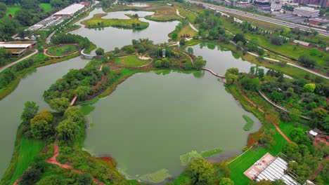 lagos en el jardín botánico de chicago , hermosa vista aérea en el verano