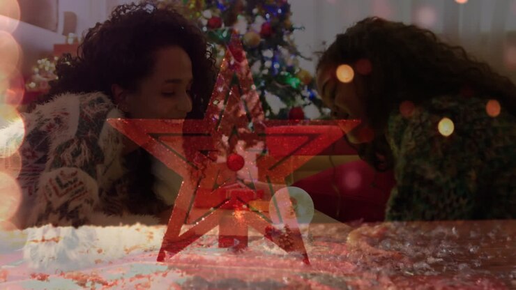 Animação de estrela sobre família multirracial com decorações de Natal