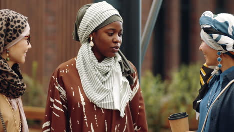 Muslim-Girlfriends-Talking-Outdoors