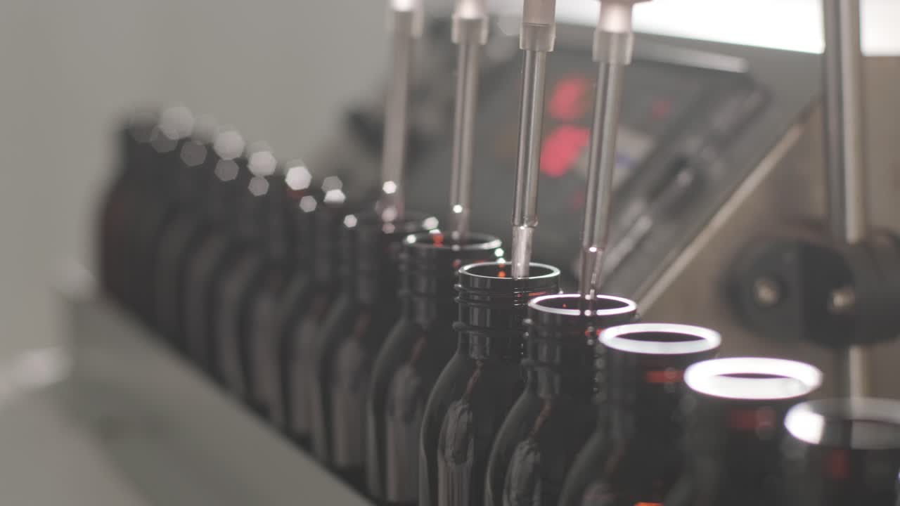 Automated filling of pharmaceutical bottles
