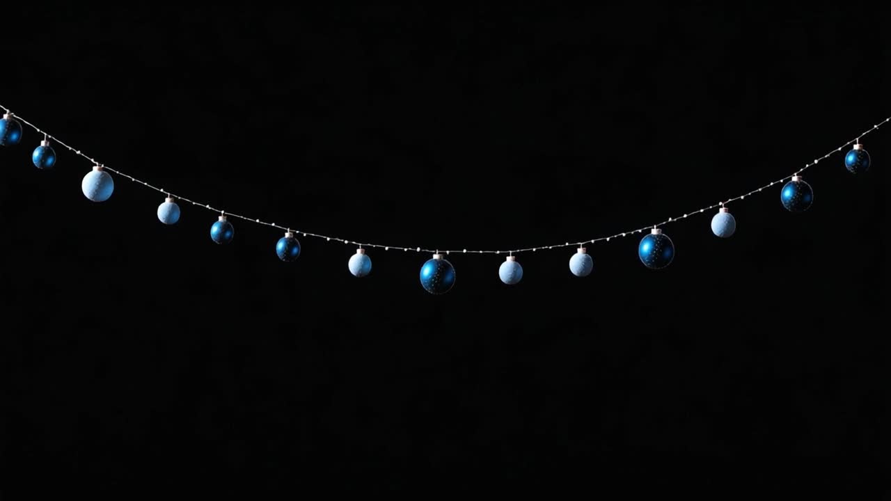 En fängslande uppvisning av färgglada ornament som är upplysta mot en mörk bakgrund, vilket skapar en förtrollande atmosfär och kuliss för en festlig eller högtidlig tillställning
