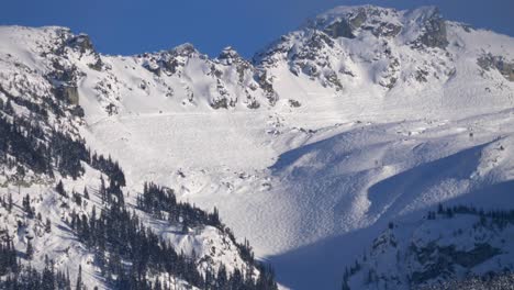 Beautiful-Pristine-Snowy-Mountain-Slope,-Rugged-Terrain-in-Wintertime