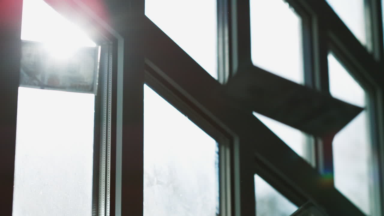 ventanas con luz solar y marcos