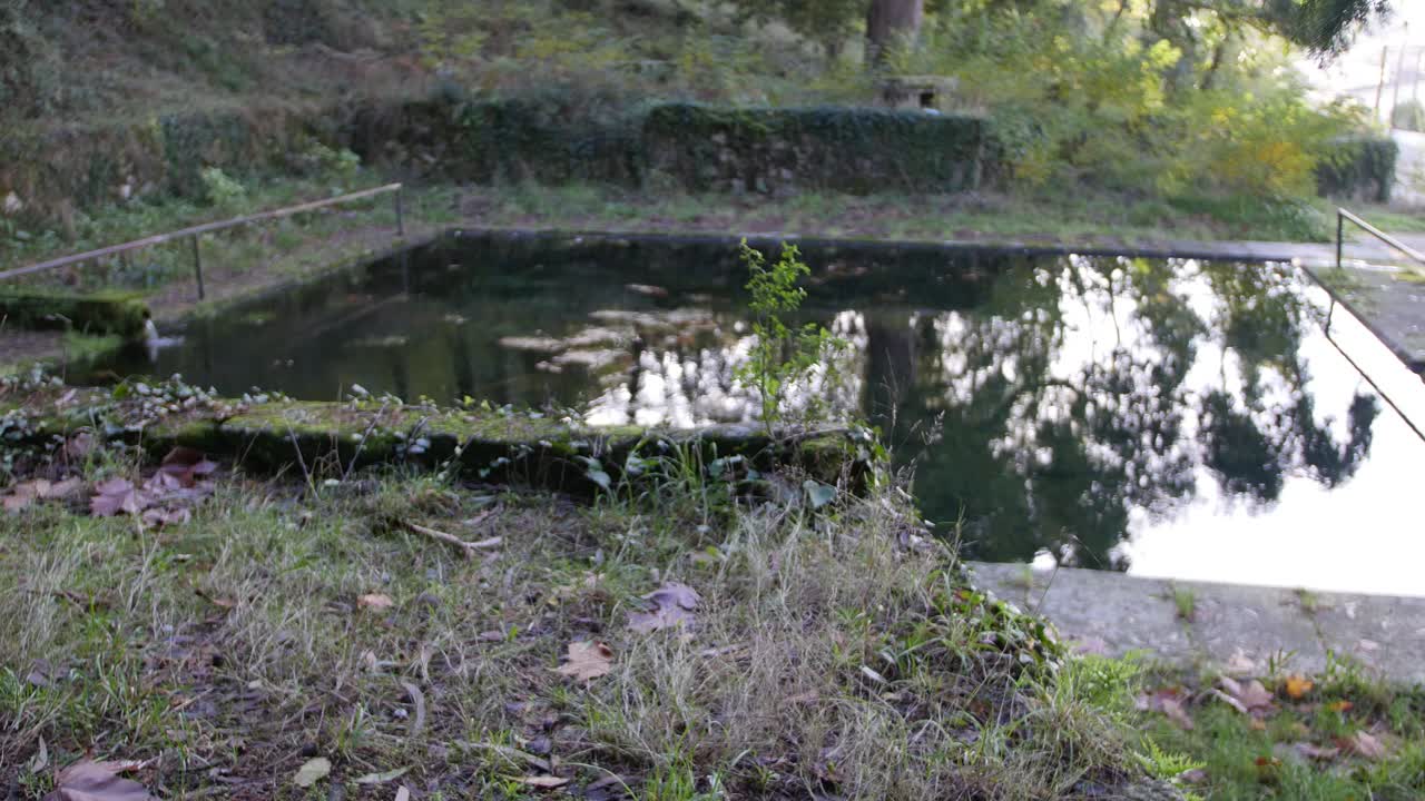 오래된 물  ⁇ 크