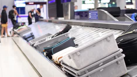 airport baggage claim