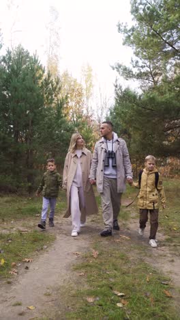 Family-at-the-countryside