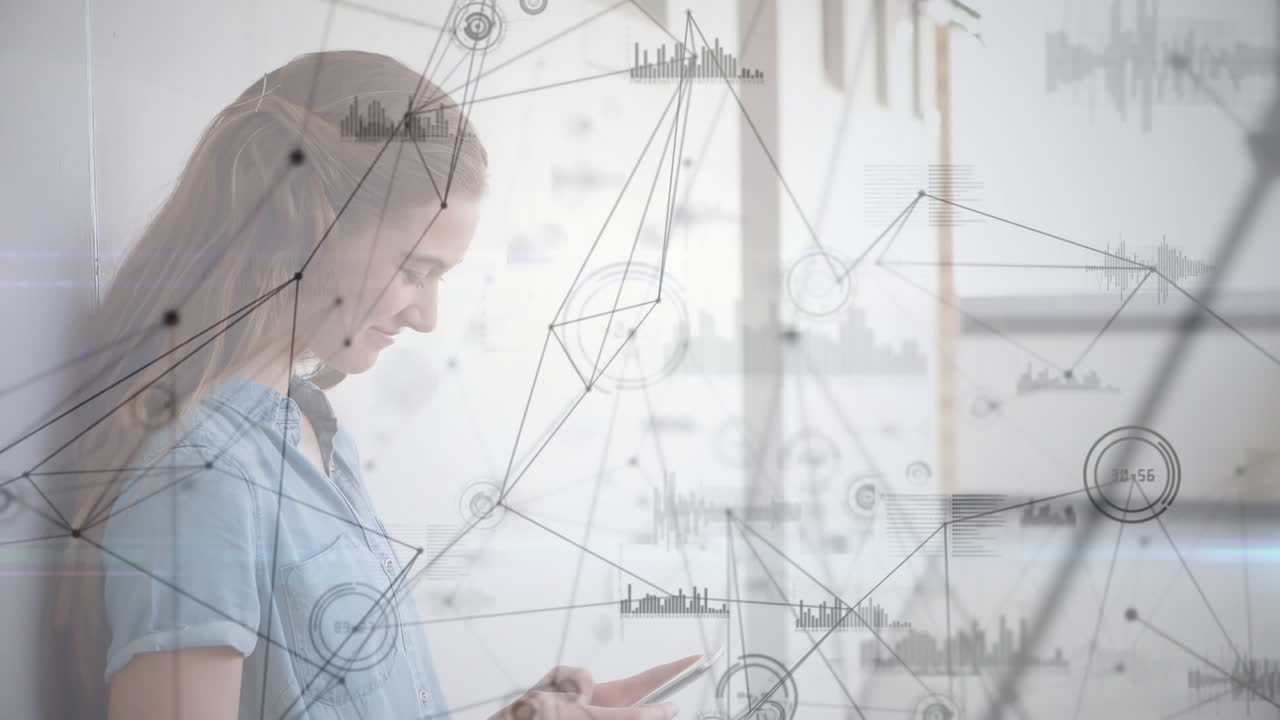 сеть соединений и обработки данных против студентки, использующей смартфон