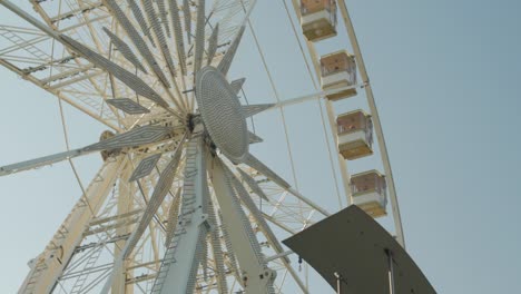 el parque de la ciudad de la rueda gigante