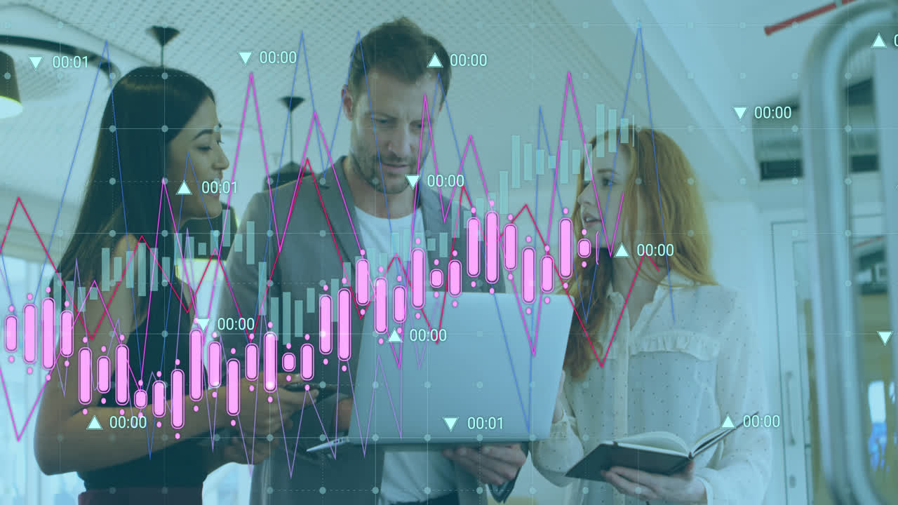 animación del procesamiento de datos financieros sobre diversas personas de negocios en la oficina