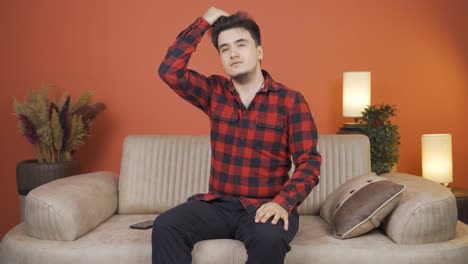 el hombre que huele bien es feliz.