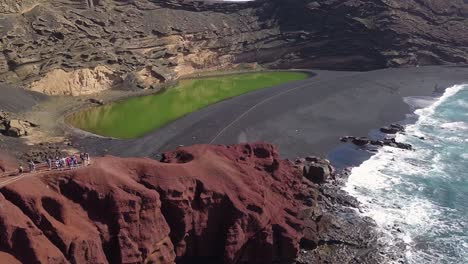 Kanarische-Insel-Lanzarote,-Malerische-Luftlandschaft,-Blick-Auf-Den-Nationalpark-Los-Volcanes,-Spanien,-Reiseziel