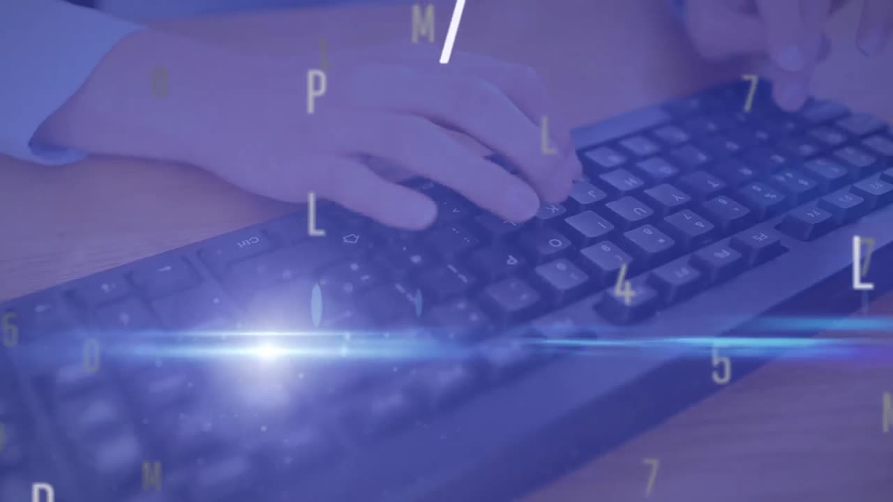 animación de números y letras que cambian a través de la computadora