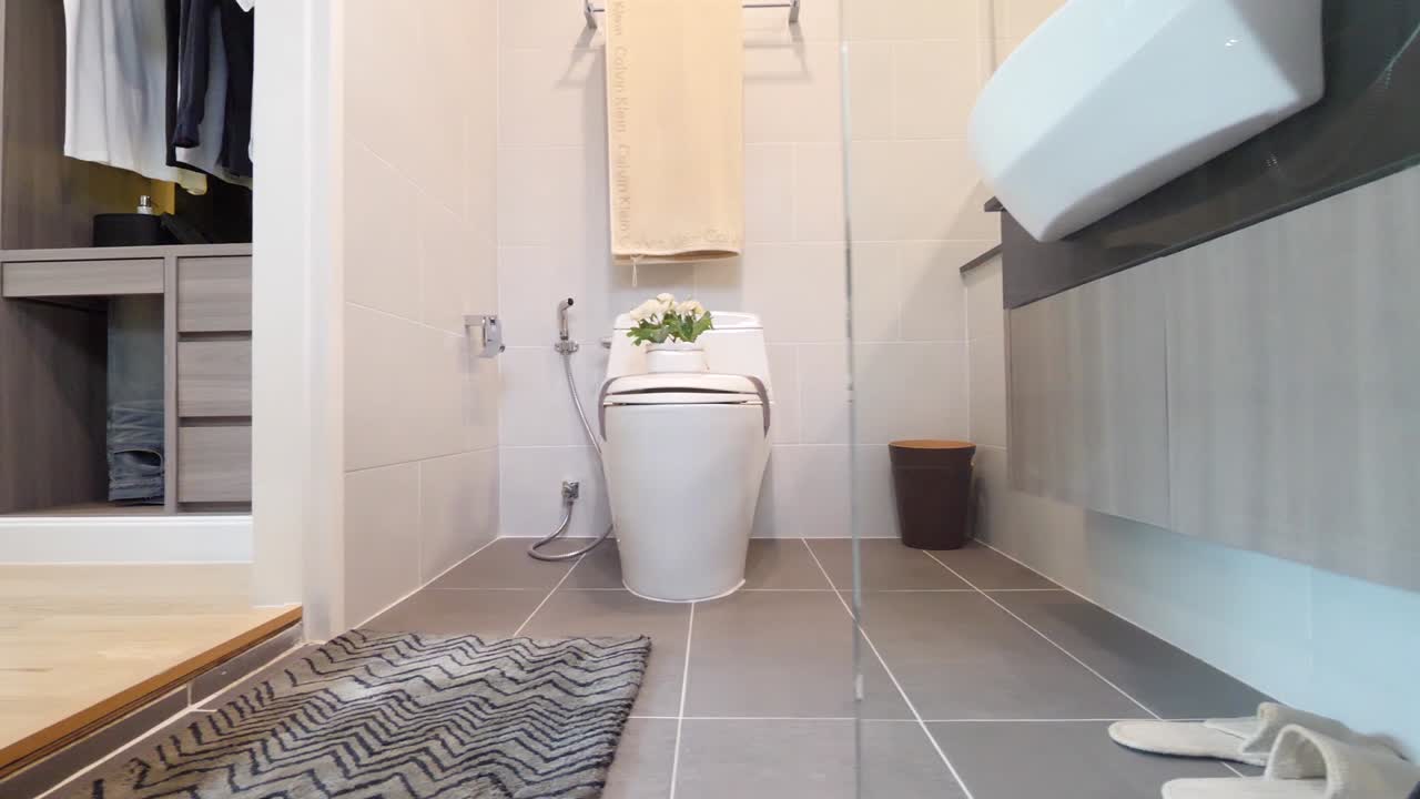 화이트 세라믹 타일 바닥 bathrrom 장식