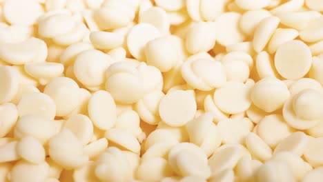 detailed view of white chocolate chips