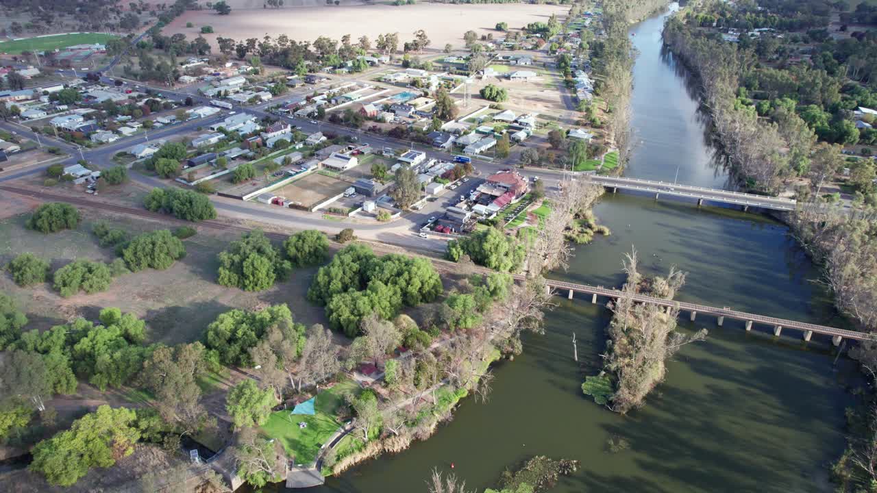 Reversing aerial view of Bridgewater and the Loddon River, central Victoria, Australia, May 2025.