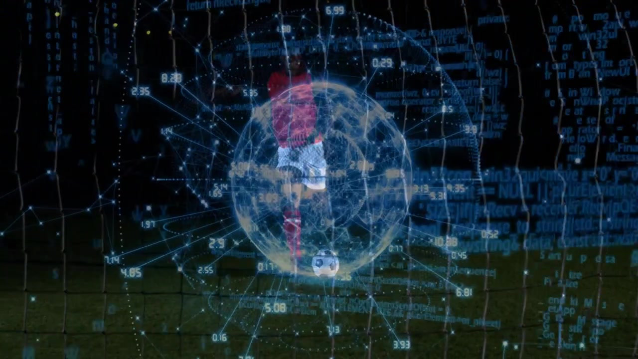 Jugador de fútbol masculino entrando en la portería mientras una esfera holográfica rastrea y marca el balón para análisis deportivos.