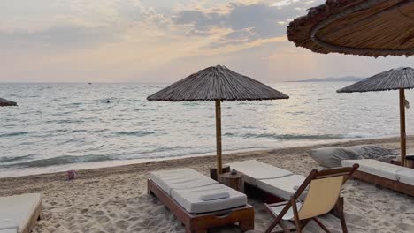 Clean-blue-flag-beaches-of-Halkidiki-Peninsula,-Greece