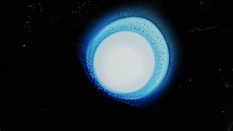 plata, azul y blanco explosión del big bang de la nebulosa de la estrella supernova