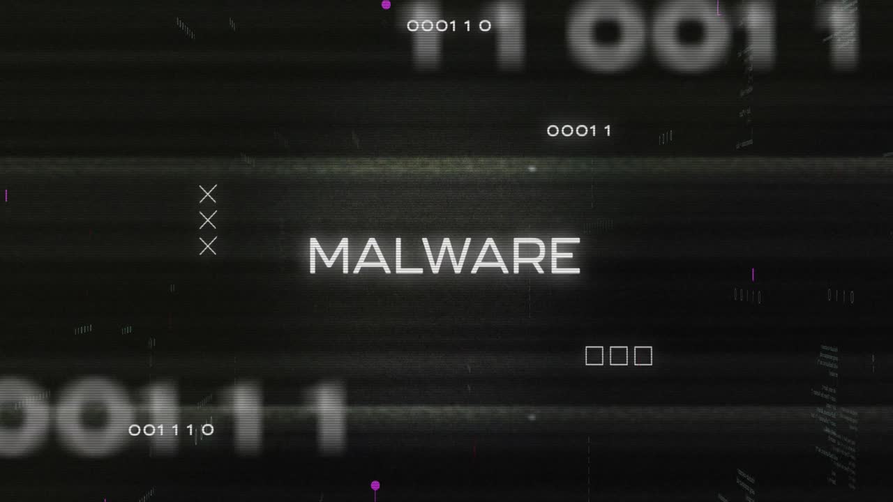 animación de texto de malware, procesamiento de datos a través de una placa de circuitos informáticos