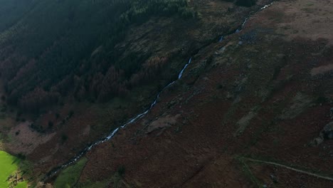 Cascada-De-Carawaystick,-Glenmalure,-Wicklow,-Irlanda,-Febrero-De-2022