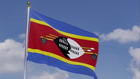 Bandera-De-Eswatini-Moviéndose-En-El-Viento-Con-Un-Cielo-Azul-Claro-En-El-Fondo,-Nubes-Moviéndose-Lentamente,-Asta-De-Bandera,-Cámara-Lenta