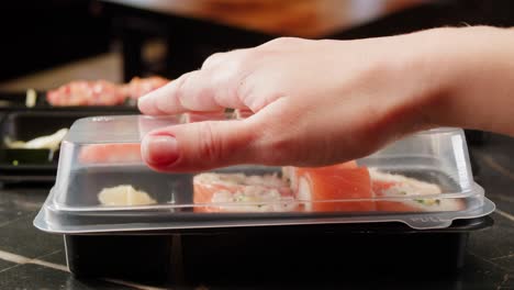 sushi takeout containers