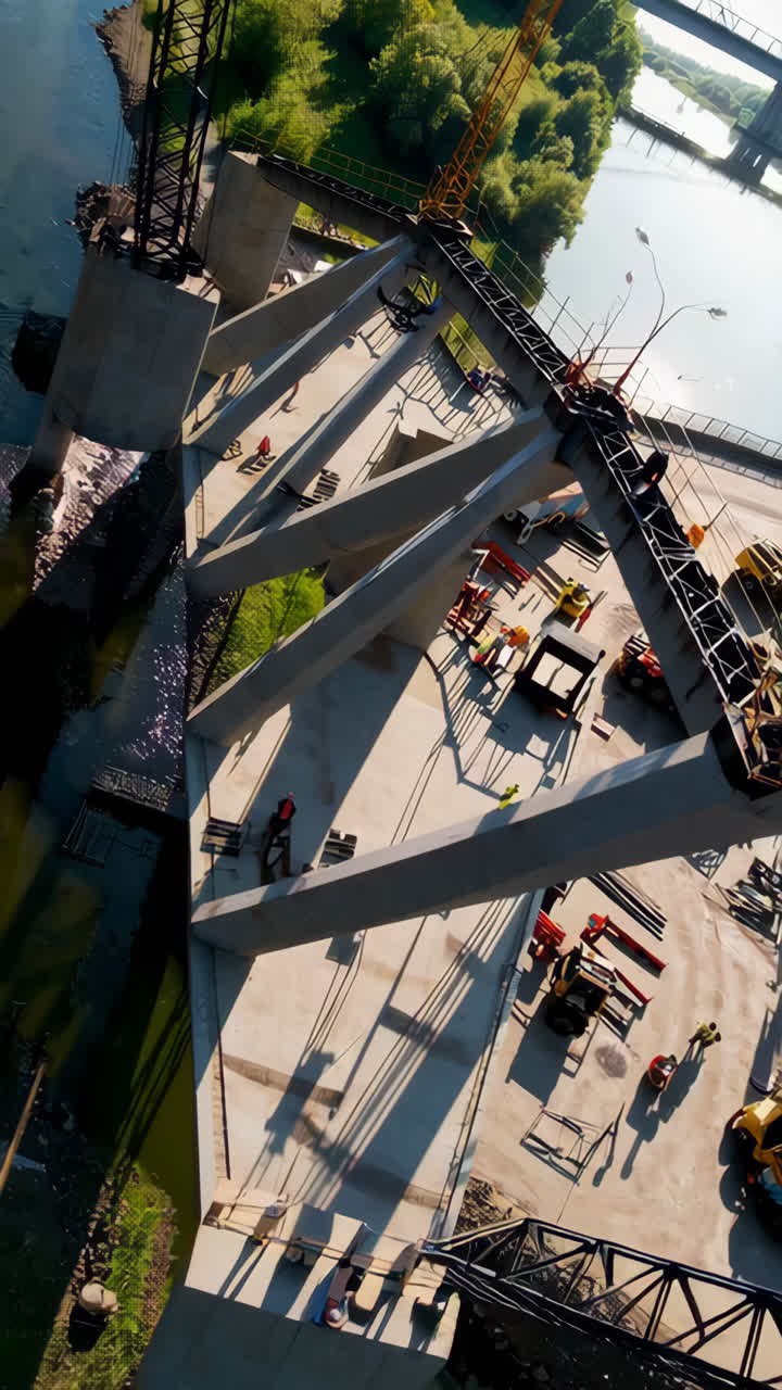 construcción de un puente sobre un río - vista aérea