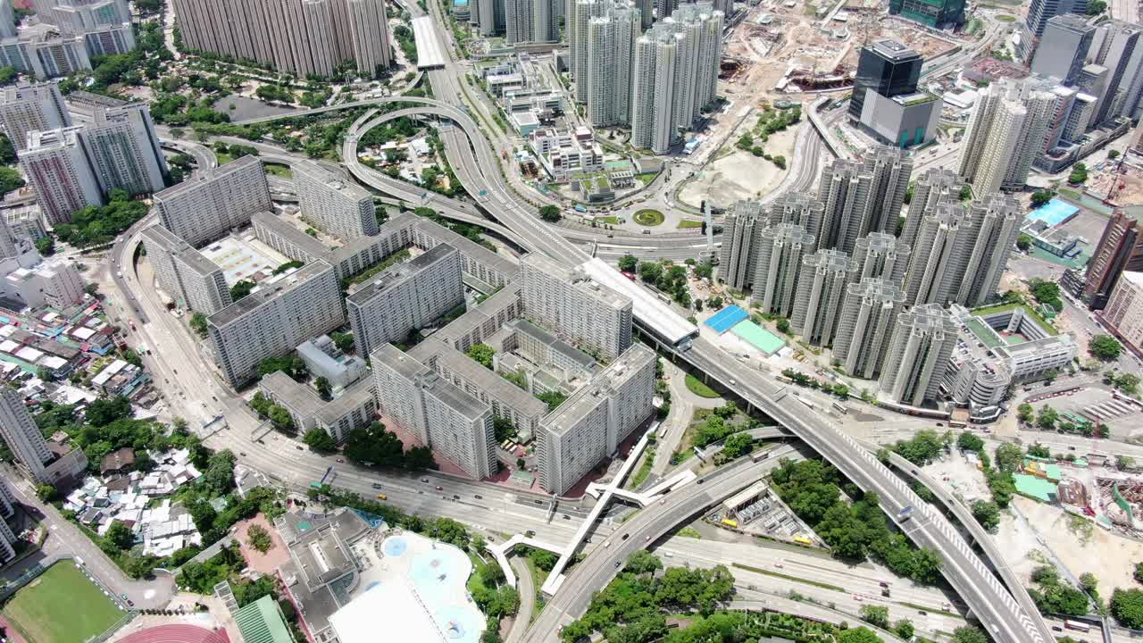 고층 빌딩이 있는 홍콩 만과 스카이라인, 높은 고도 와이드 샷