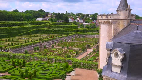 Los-Notables-Castillos-Y-Jardines-De-Villandry-En-El-Valle-Del-Loira-En-Francia-3