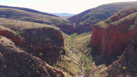 serpentine gorge northern territory australia