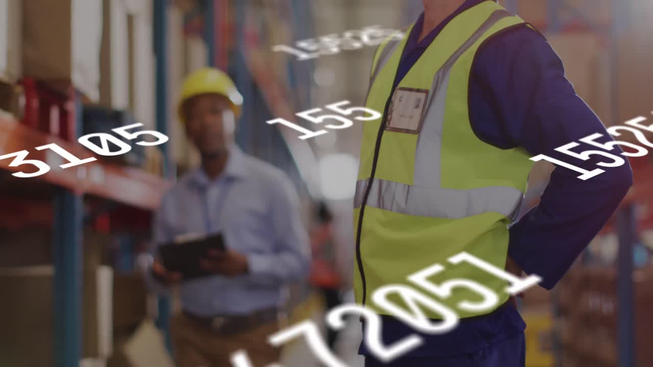 창고에서 일하는 다양한 사람들에 대한 숫자 및 데이터 처리의 애니메이션