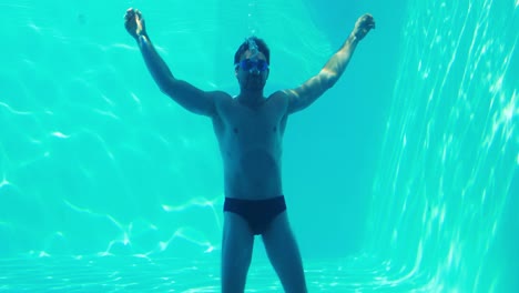 Handsome-man-under-water