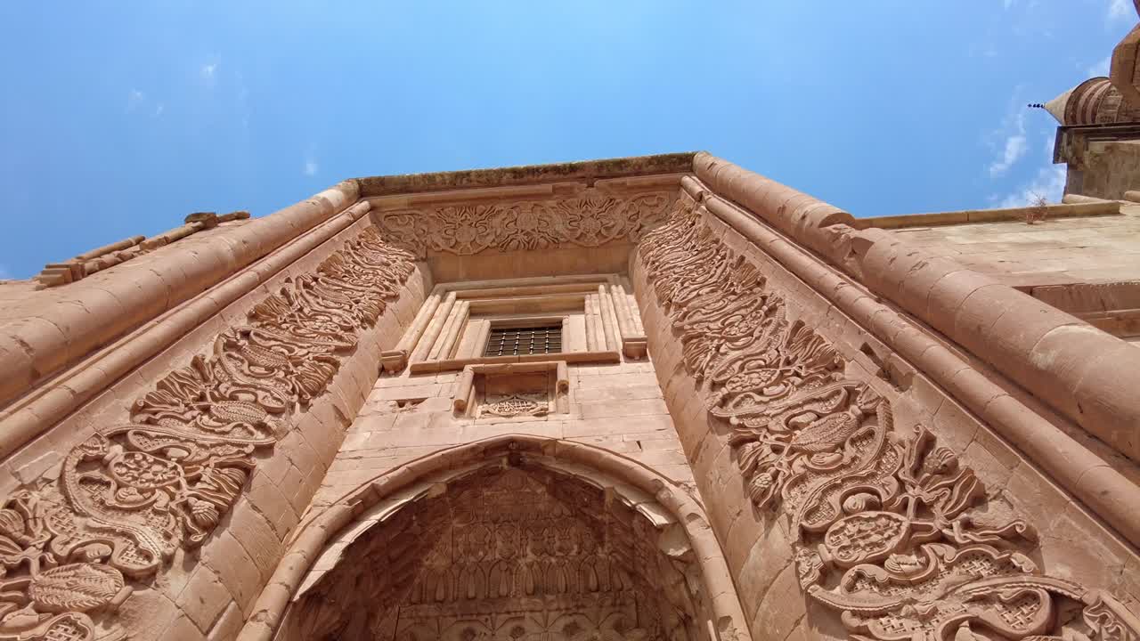 isaac pasha. ¿qué es esto?