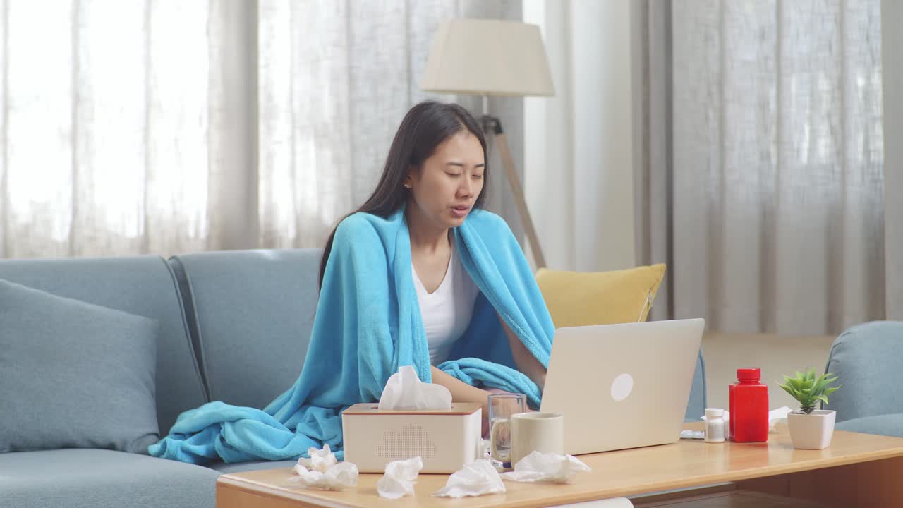 아픈 여성, 온라인 상담