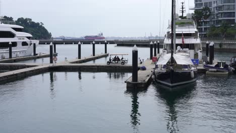 Electric-white-buggy-at-Marina-at-Keppel-Bay,-Singapore