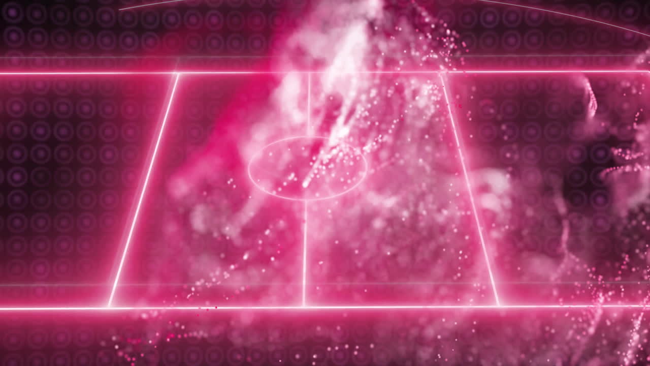 Animazione digitale di un campo da calcio con linee rosa luminose e particelle