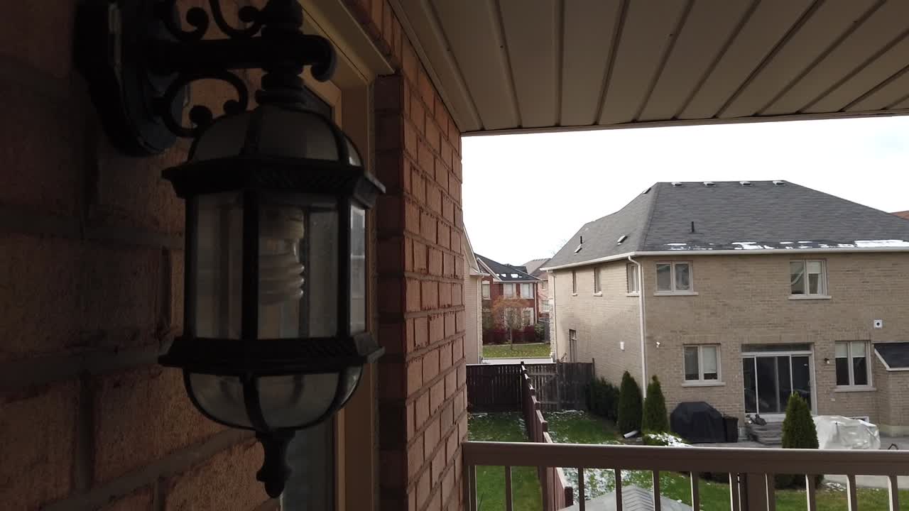 tomas cinematográficas de una casa lujosa